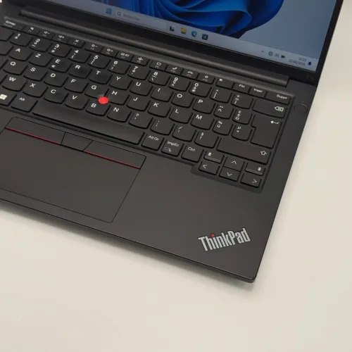 Lenovo ThinkPad E14 Gen 5 Aluminium / Ryzen 5 7530U / 16 Go / 512 Go SSD / 14 WUXGA