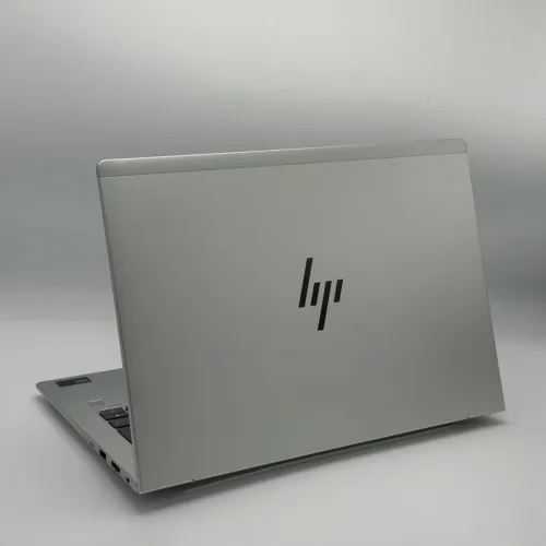 HP EliteBook 640 G11 / Intel Ultra 5 135U / 132 Go / 512 Go SSD / 14 FHD+
