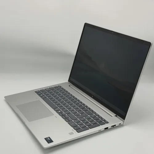 HP EliteBook 660 G11 / Ultra 5 135H / 16 Go / 512 Go SSD / RTX 2050 / 16 FHD+