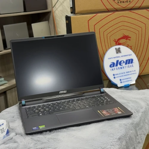 MSI Vector 16 HX AI / Ultra 7 255HX / RTX 5070 Ti 12GB / 16 QHD+ 240Hz