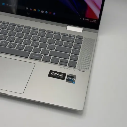 HP Envy x360 15 / i5-1335U / 8 Go DDR5 / 512 Go SSD / OLED x360