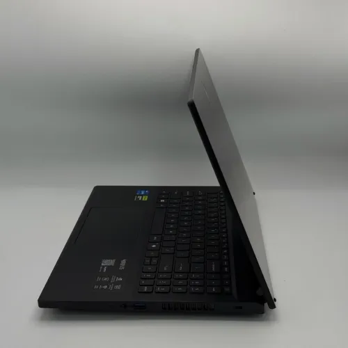 Acer Nitro V 15 / i5-13420H / 16 Go / RTX 5050 8 Go / 165Hz