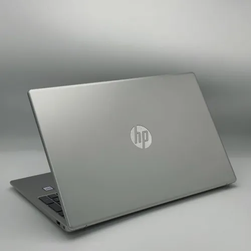 HP Laptop 15 / Intel Core 5 120U / 16 Go DDR4 / 512 Go SSD / 15.6 FHD