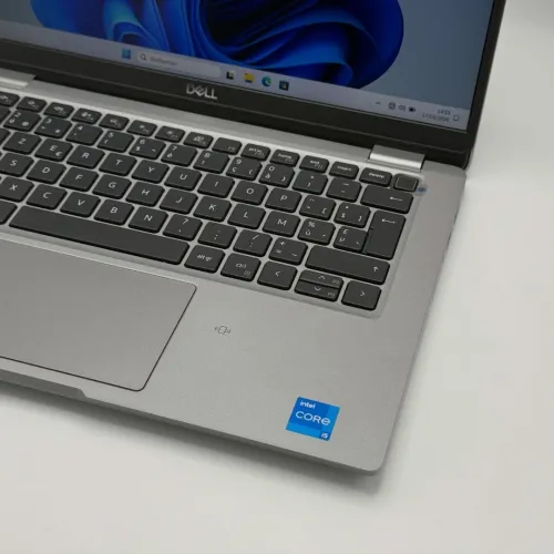 Dell Latitude 5330 / i5-1235U / 16 Go / 256 Go SSD / Tactile
