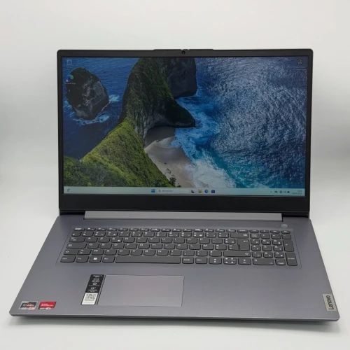Lenovo IdeaPad Slim 3 / Ryzen 5 5500U / 12 Go DDR4 / 512 Go SSD / 17 1600 x 900