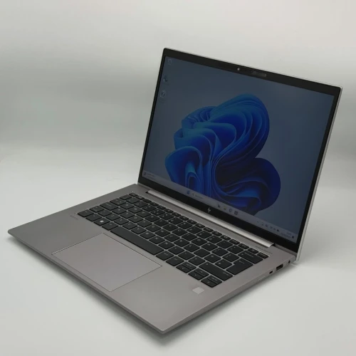 HP ZBook Firefly 14 G10 A / Ryzen 7 PRO 7840HS / 32 Go / 512 Go SSD / 14 FHD