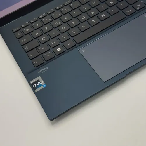 ASUS ZENBOOK 14 OLED / 12th I5-1240P / 16Go DDR5 / 512SSD / 14 2.8K OLED