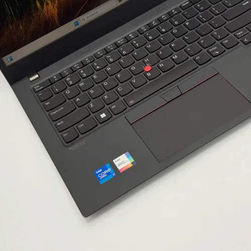 Lenovo ThinkPad T14s Gen 2 / i7-1185G7 / 16 Go DDR4X / 256 Go SSD NVMe / 14 FHD