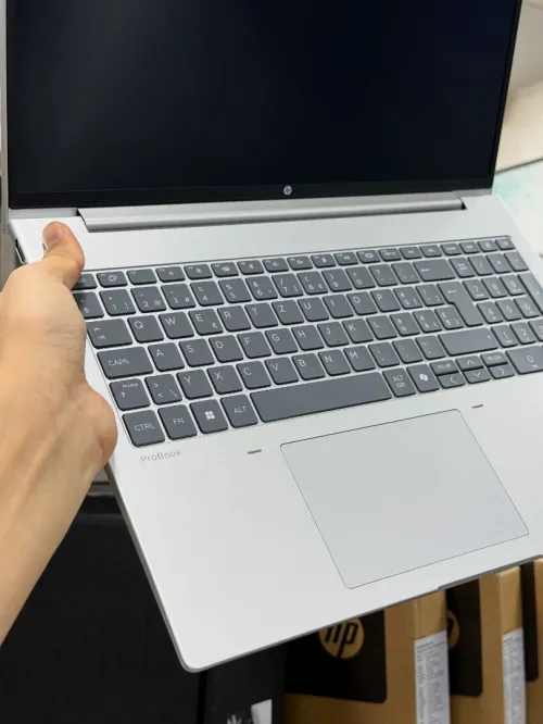HP PROBOOK 4 G1i 16 / ULTRA 7 255U / 16Go DDR5 / 512SSD / 16 FHD+