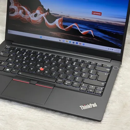 LENOVO THINKPAD E14 GEN2 / 11th i5-1135G7 / 8Go DDR4 / 256SSD / 14" FHD