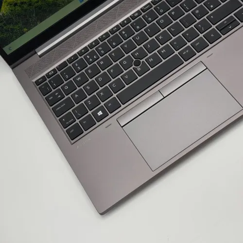 HP ZBOOK FireFly 15 G7 / 10th I7-10510U / 16Go DDR4 / 512SSD / NVIDIA QUADRO P520 4Go/ 15.6 FHD