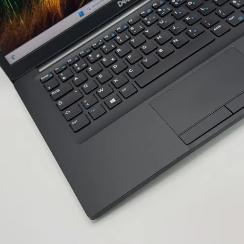 DELL LATITUDE 7490 / 7th I5-7300U / 8Go DDR4 / 256SSD / 14 FHD