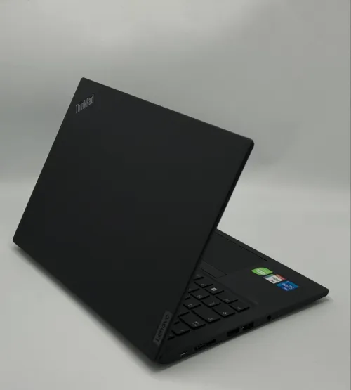 LENOVO THINKPAD T14s GEN 2 / Magnesium Chassis / i5-1145G7 / 16Go DDR4X / 256Go SSD NVMe