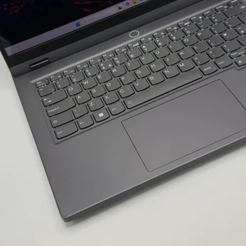 LENOVO LEGION SLIM 5 / Ryzen 7 7840HS / RTX 4060 8GB / 14 OLED 120Hz