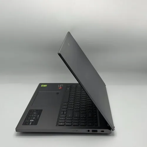 Acer Aspire 5 / Ryzen 7 7730U / 16 Go / 512 Go SSD / 15.6 FHD