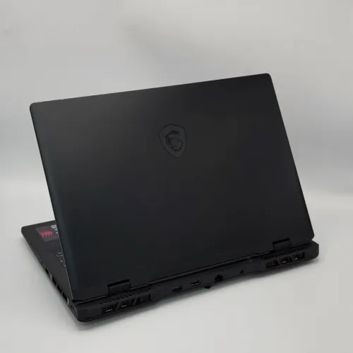 MSI Crosshair 16 HX / i7-14700HX / 16 Go DDR5 / RTX 4060 / QHD+ 240Hz