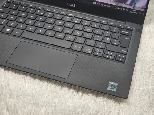DELL XPS 13 9305 / 11th i7-1165G7 / 16Go DDR4 / 512GO SSD / 13.3" FHD