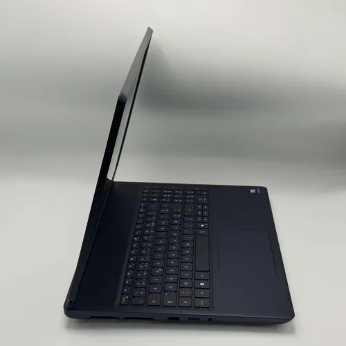 Dell Alienware 16X Aurora / Ultra 9 275HX / 32 Go DDR5 / RTX 5070 / QHD+ 240Hz