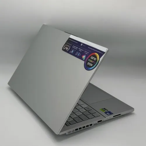 ASUS VivoBook Pro 15 OLED / Ultra 9 285H / RTX 4050