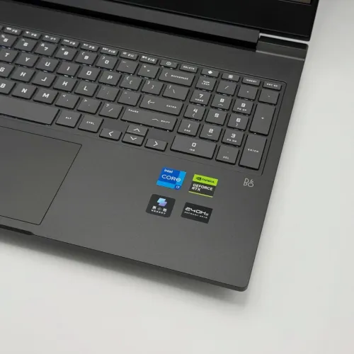 HP Victus 16  i7 13620H / 16 Go DDR5 / 512 Go SSD / RTX 4060 8 Go / 16 QHD 240 Hz