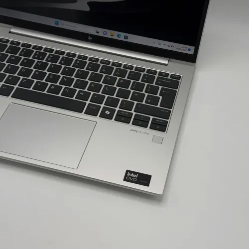 HP EliteBook 830 G11 / Intel Core Ultra 7 155U / 32 Go DDR5 / 13.3 FHD+