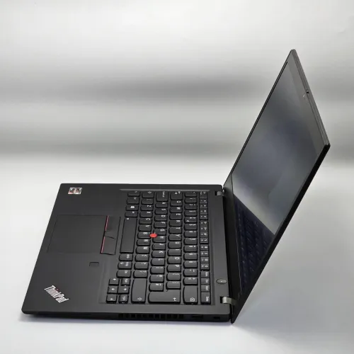 LENOVO THINKPAD T495s / AMD RYZEN 7 PRO 3700U / 16GO DDR4 / 256SSD / RX VEGA 10 / 14" FHD