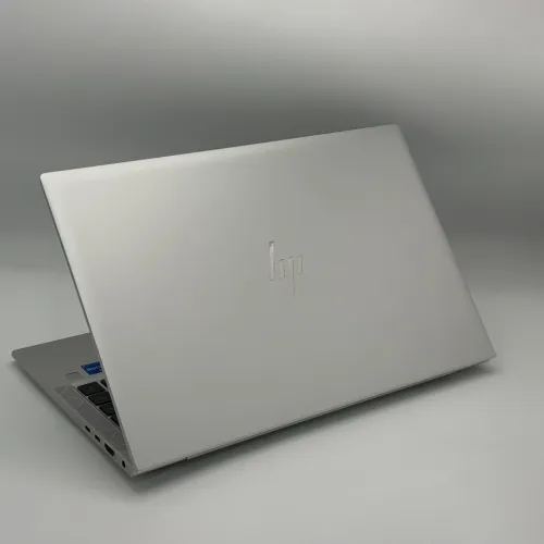 HP ELITEBOOK 840 G8 / 11th I7-1165G7 / 32Go DDR4 / 1To SSD / 14 FHD