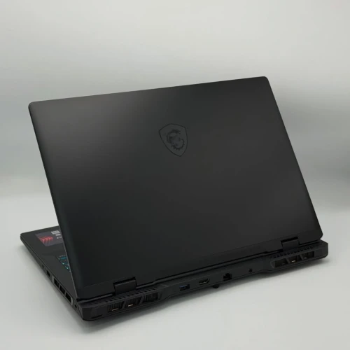 MSI Crosshair 16 HX / i7-14700HX / 16 Go DDR5 / RTX 4060 / QHD+ 240Hz