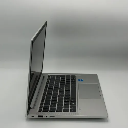 HP PROBOOK 630 G8 / 11th I5-1145G7 / 8Go DDR4 / 256SSD / 13.3  FHD