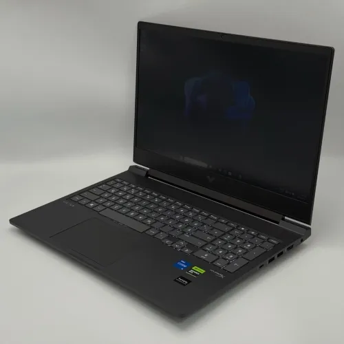 HP Victus 16 Gaming / i5-14450HX / RTX 4050 / 16 Go DDR5 / 144Hz