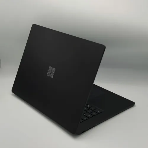 Microsoft Surface Laptop 6 for Business / Ultra 7 165H / 32 Go DDR5 / 512 Go SSD / 15 QHD