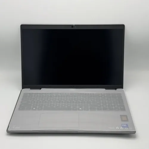 DELL PRECISION 3590 / ULTRA 7 165H / 16Go DDR5 / 1To / NVIDIA RTX 500 Ada / 15.6 FHD