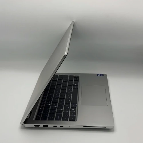 Dell Pro Plus 14 / Ultra 5 235U vPro / 16 Go DDR5 / 512 Go SSD / 14 FHD+