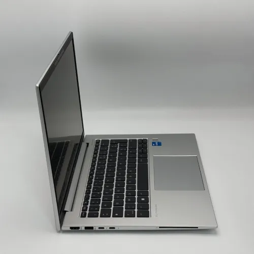 HP ELITEBOOK 840 G10 / 13th I5-1335U / 16Go DDR5 / 512SSD / 14 FHD+