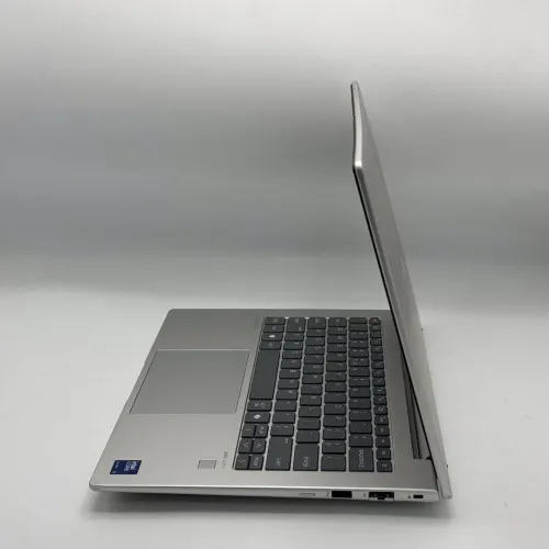 HP ProBook 440 G11 / Ultra 5 125U / 8 Go DDR5 / 256 Go SSD / 14 FHD