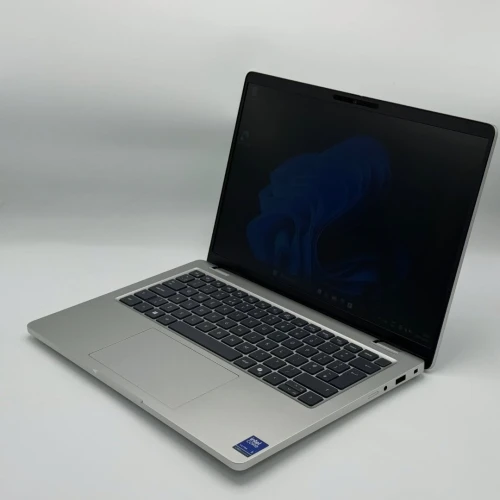Dell Pro 14 Plus / Intel Ultra 5 236V / 16 Go DDR5X / 512 Go SSD Gen4 / 14 FHD+