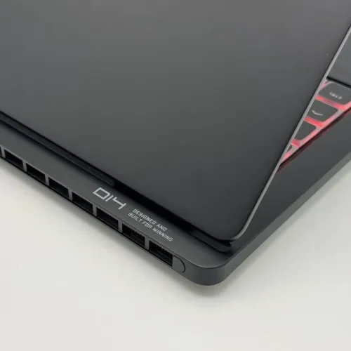 HP OMEN Transcend O14 / ULTRA 9 185H / NVIDIA RTX 4060 8Go / 32Go DDR5 / 1TO SSD / 14 OLED 3k 120Hz