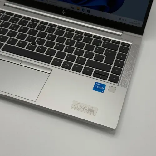 HP ELITEBOOK 840 G8 / i5-1145G7 / 16Go DDR4 / 256Go SSD NVMe