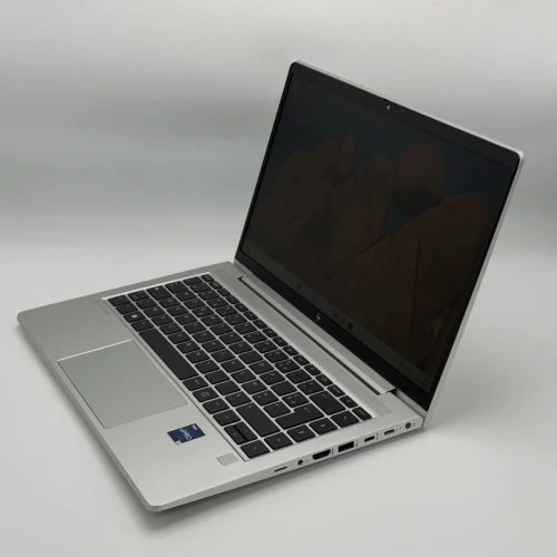 HP EliteBook 640 G10 / i5-1345U / 16 Go DDR4 / 512Go SSD / 14 FHD