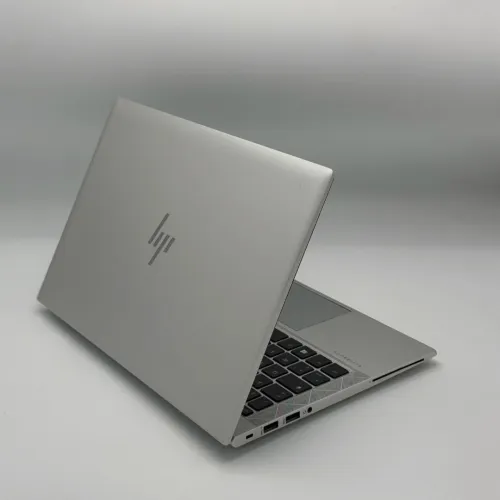 HP EliteBook 830 G7 / Intel Core i5 10310U / 16 Go / 256 Go SSD NVMe / 13.3 FHD Tactile