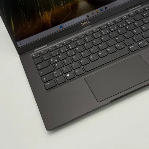 DELL LATITUDE 7320 / 11th I5-1145G7 / 16Go DDR4 / 256SSD / 13.3  FHD
