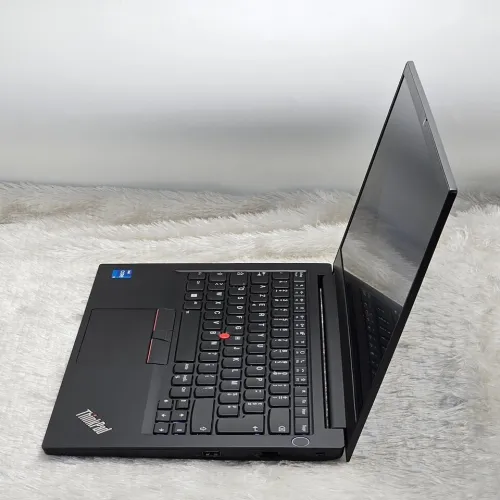 LENOVO THINKPAD E14 GEN2 / 11th i5-1135G7 / 8Go DDR4 / 256SSD / 14" FHD