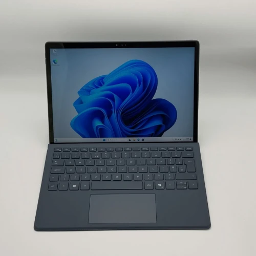 Dell Latitude 7350 Detachable Avec STYLET : Lultra-portable avec Intelligence Artificielle