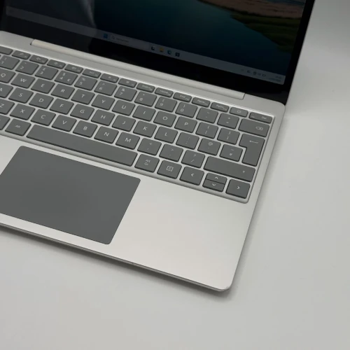 Microsoft Surface Laptop Go 2