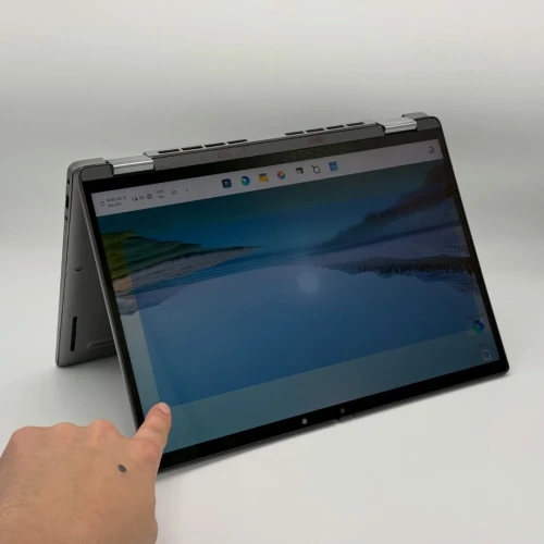 Dell Latitude 7350 x360 Convertible / Ultra 7 165U / 16 Go DDR5 / 512 Go SSD / 13.3 QHD+ Tactile