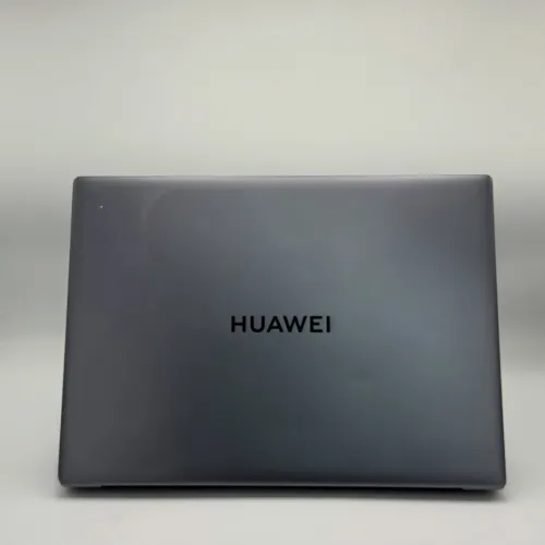 Huawei MateBook 16 / Ryzen 5 5600H / 16 Go DDR4 / 512 Go SSD / 16 2.5K