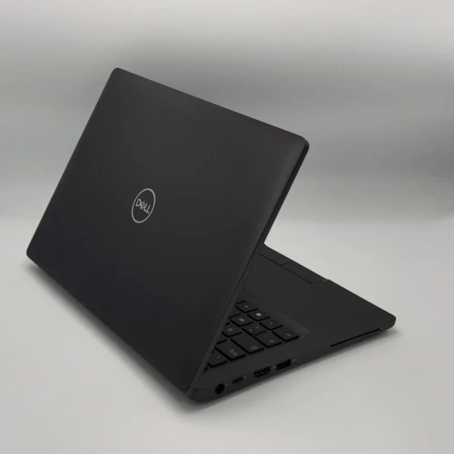 DELL LATITUDE 5300 / 8th I7-8665U / 16Go DDR4 / 512SSD / 13.3 FHD