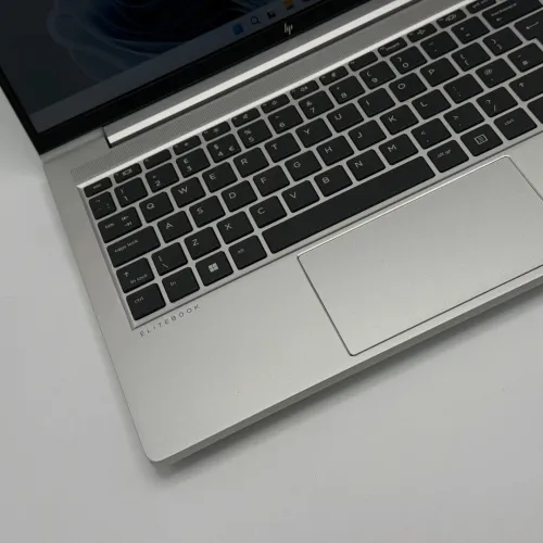 HP ELITEBOOK 640 G10 / i7-1355U / 32Go DDR4 / 512Go SSD NVMe