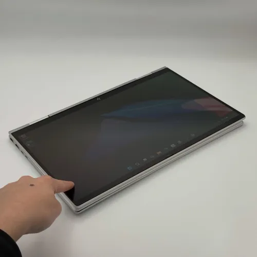 HP Envy x360 15 / i5-1335U / 8 Go DDR5 / 512 Go SSD / OLED x360