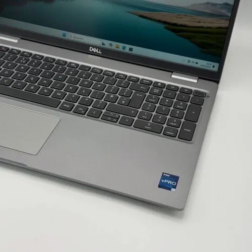 DELL LATITUDE 5530 / 12th I7-1255U / 16GO DDR4 / 256Go SSD / 15.6 FHD